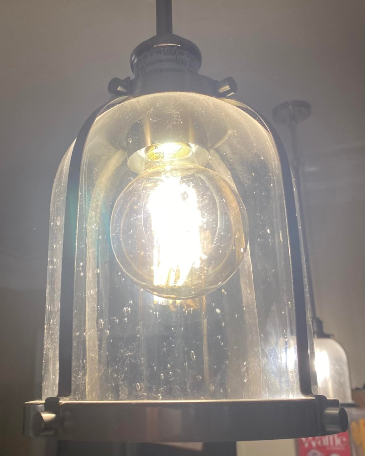 Review — Standard Bulb G40/G125